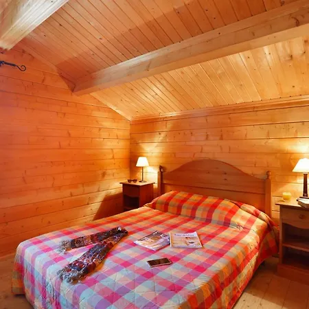 Residence Nemea Les Chalets Du Bois De Champelle Morillon Exterior photo